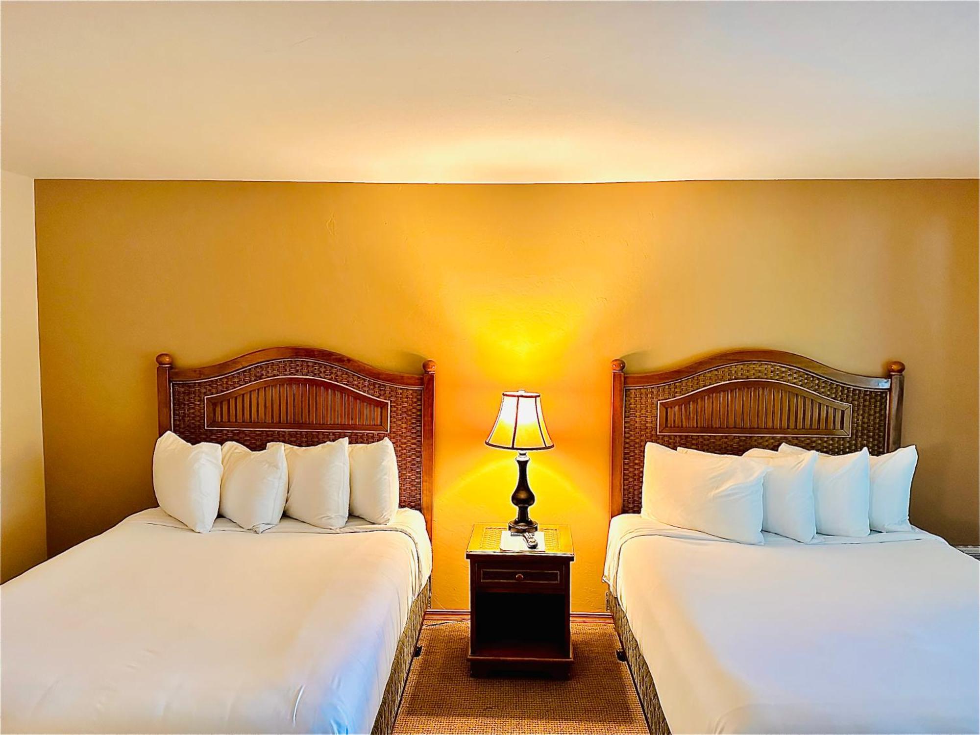 The Lodge At Leathem Smith 스터전 베이 외부 사진
