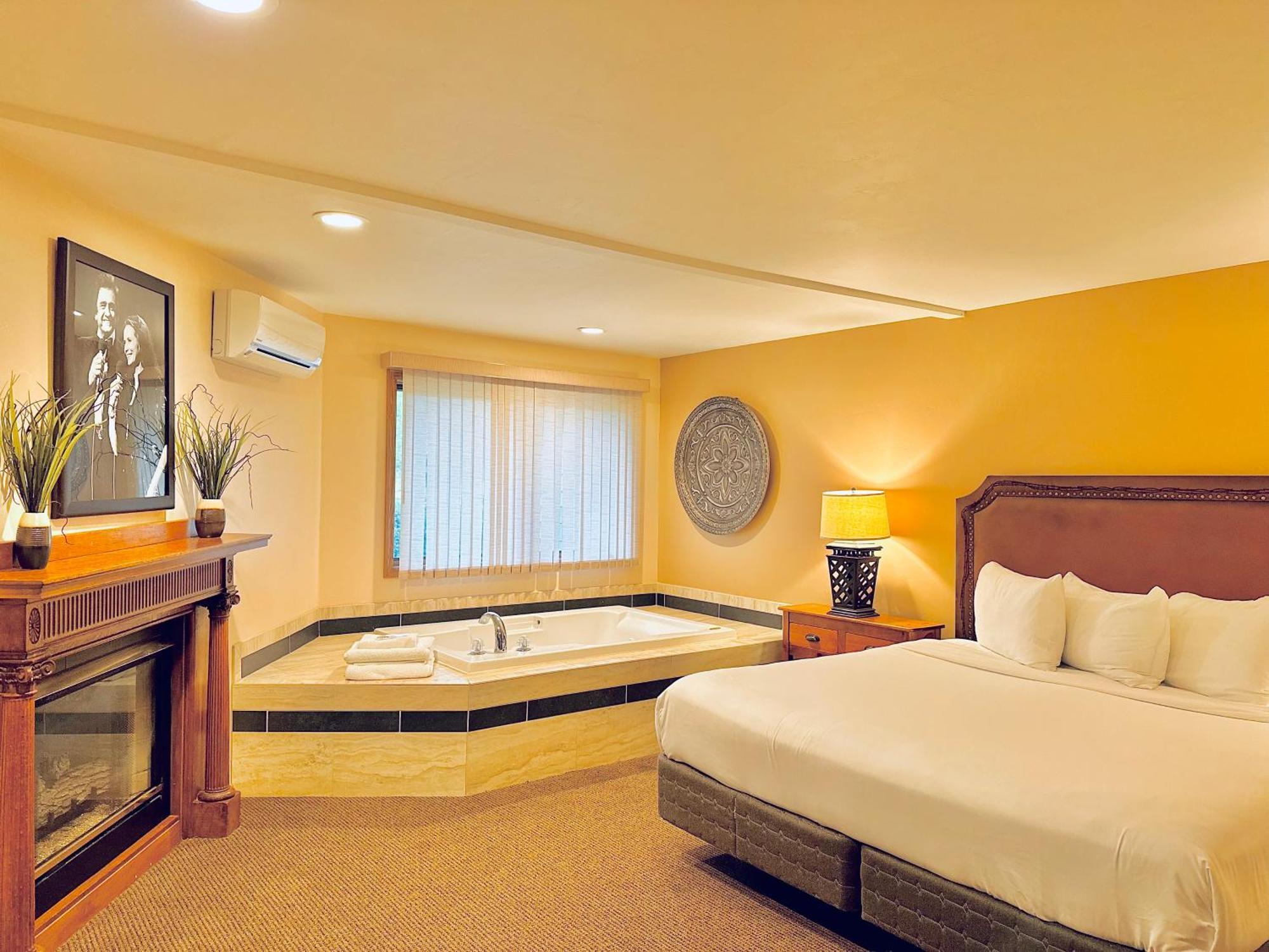 The Lodge At Leathem Smith 스터전 베이 외부 사진