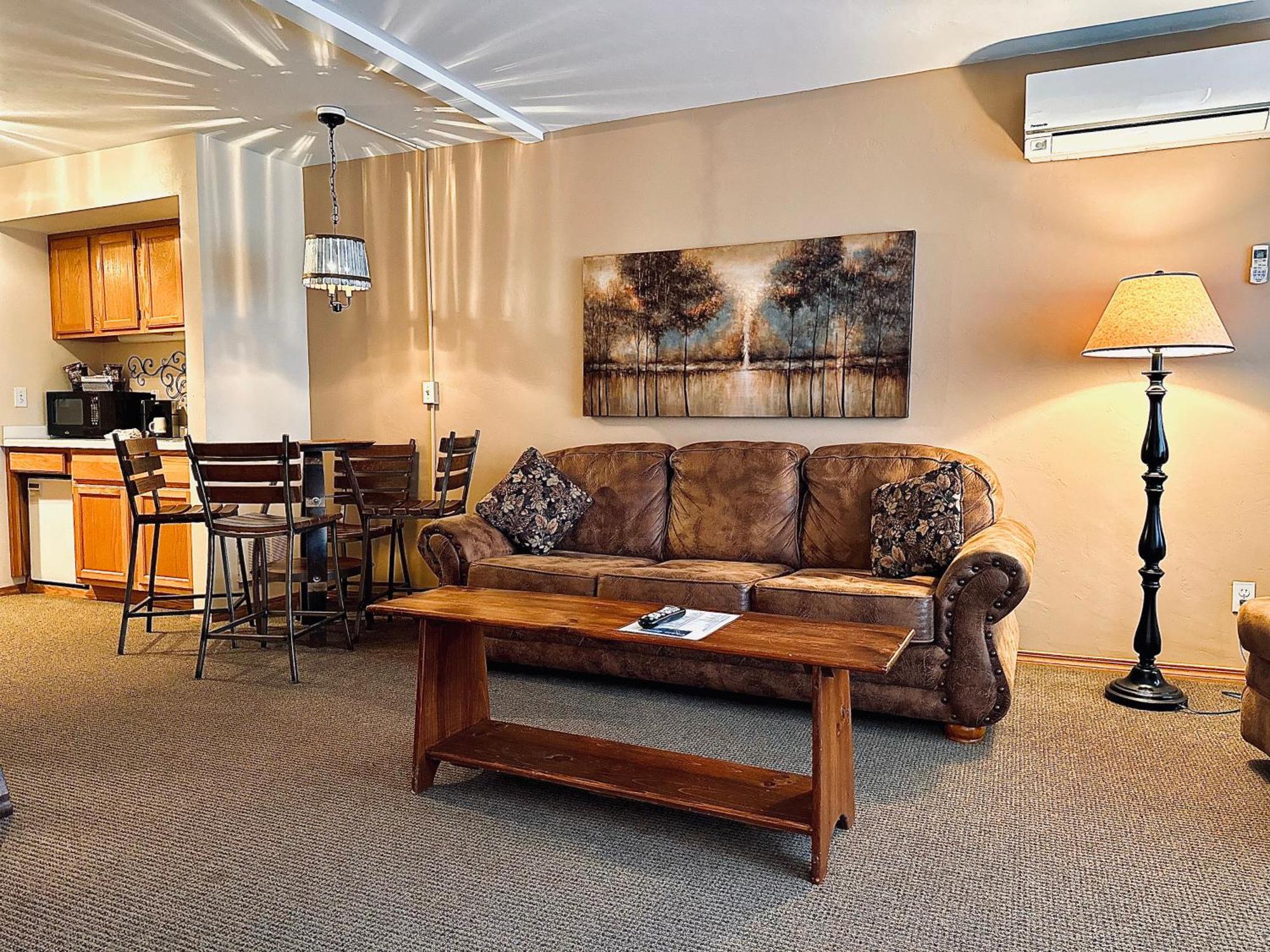 The Lodge At Leathem Smith 스터전 베이 외부 사진