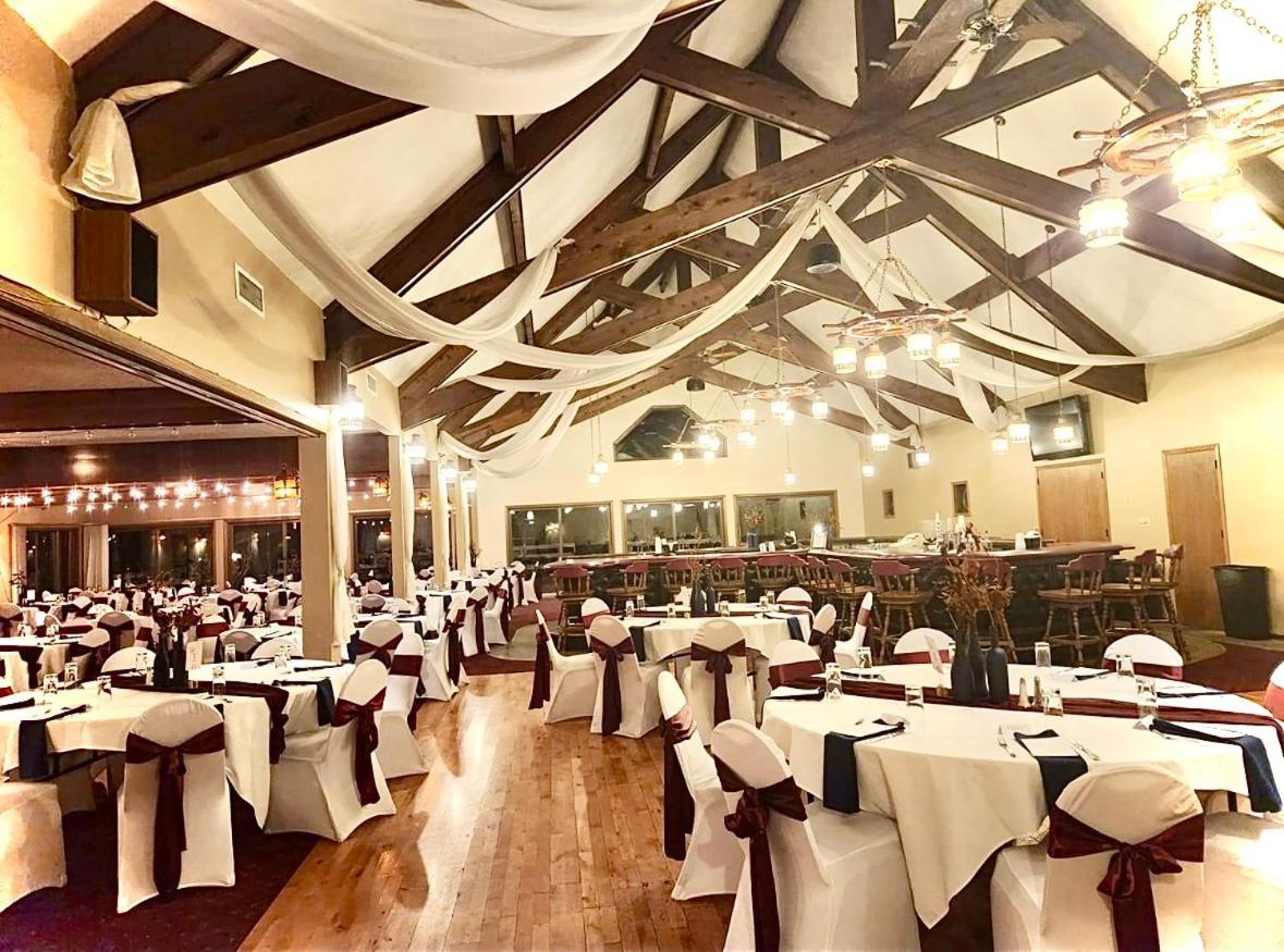 The Lodge At Leathem Smith 스터전 베이 외부 사진