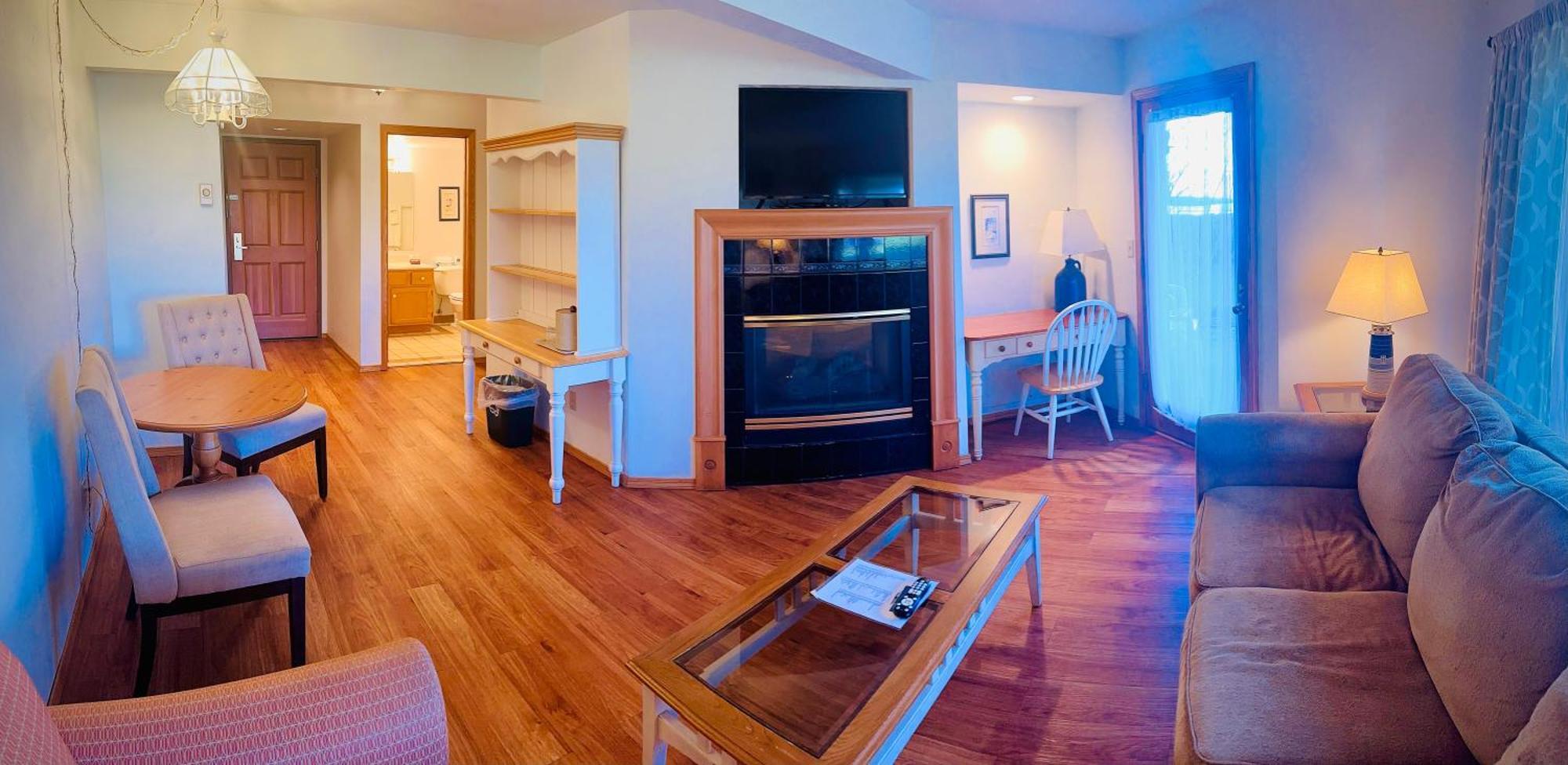 The Lodge At Leathem Smith 스터전 베이 외부 사진