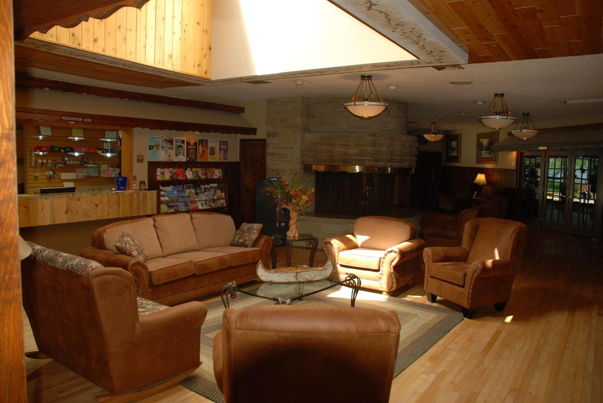 The Lodge At Leathem Smith 스터전 베이 외부 사진